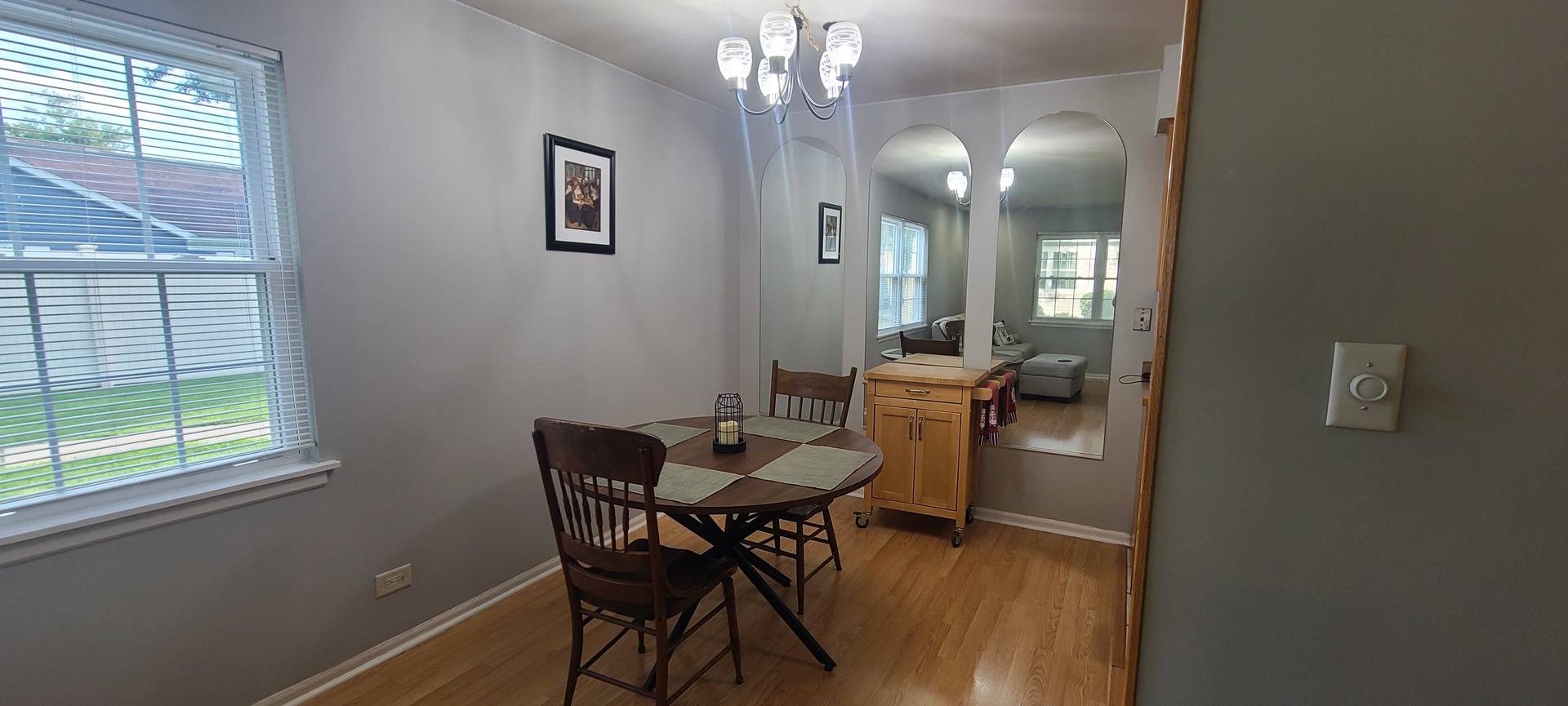 1620 Timber TRL #1620, Wheaton, IL 60189