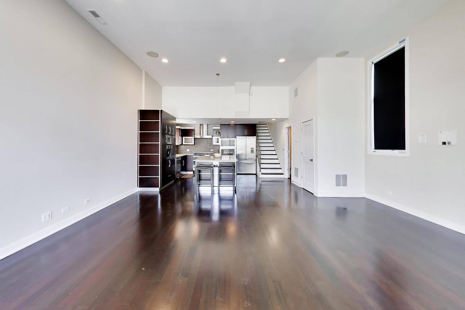 3045 N CLYBOURN AVE #2, Chicago, IL 60618
