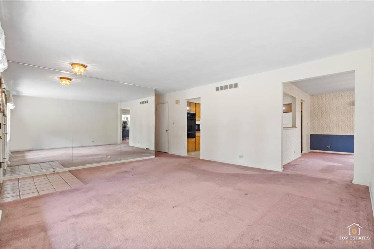 1420 N Hickory AVE, Arlington Heights, IL 60004