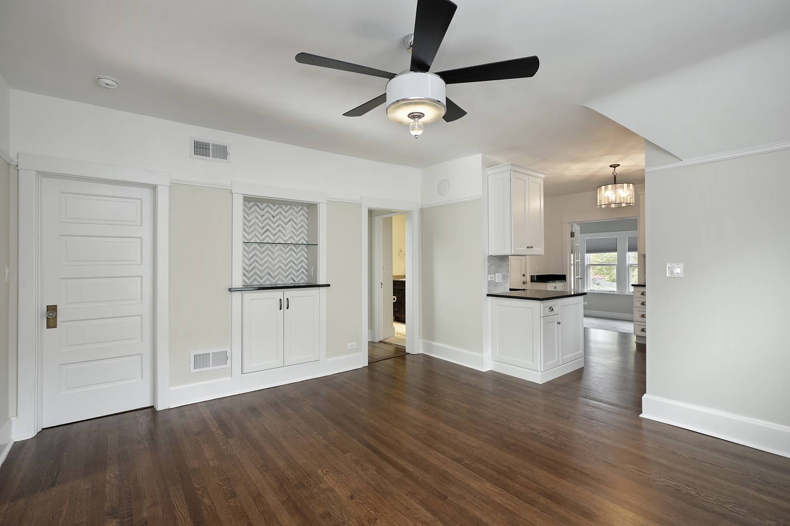 1121 Grant ST #2, Evanston, IL 60201