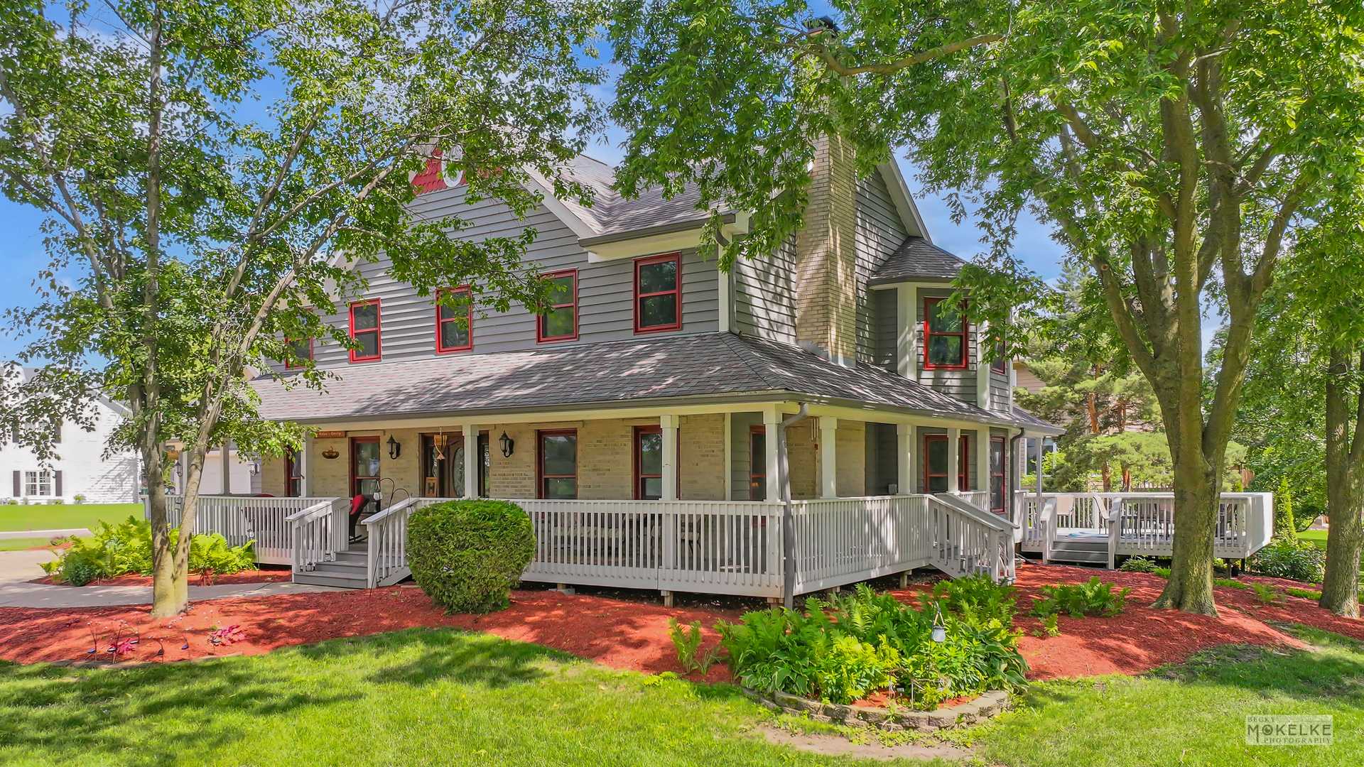 925 Merrill New RD, Sugar Grove, IL 60554