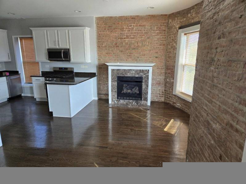 5900 S Prairie AVE #2, Chicago, IL 60637