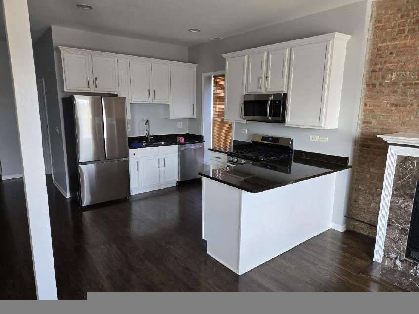 5900 S Prairie AVE #2, Chicago, IL 60637