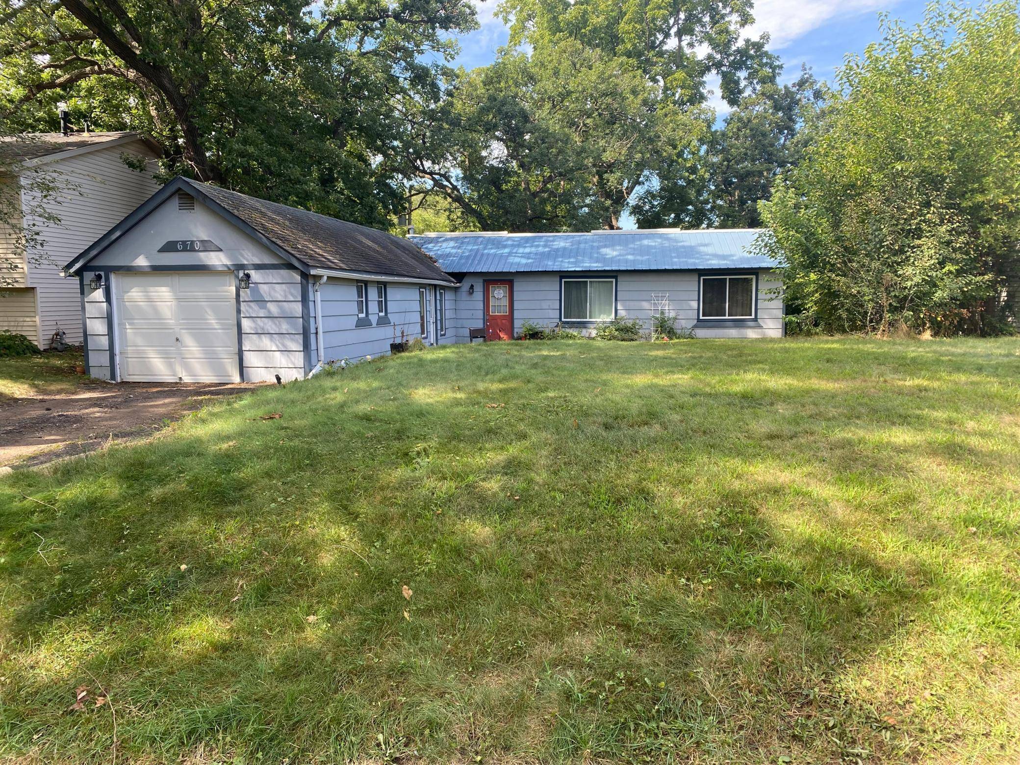 670 Goodwin AVE N, Oakdale, MN 55128