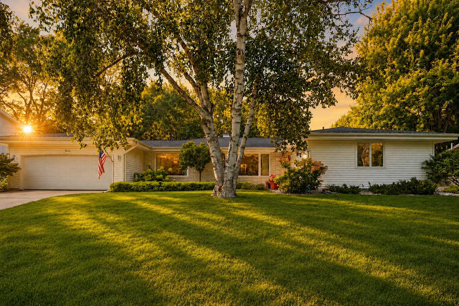 9632 Oxborough RD, Bloomington, MN 55437
