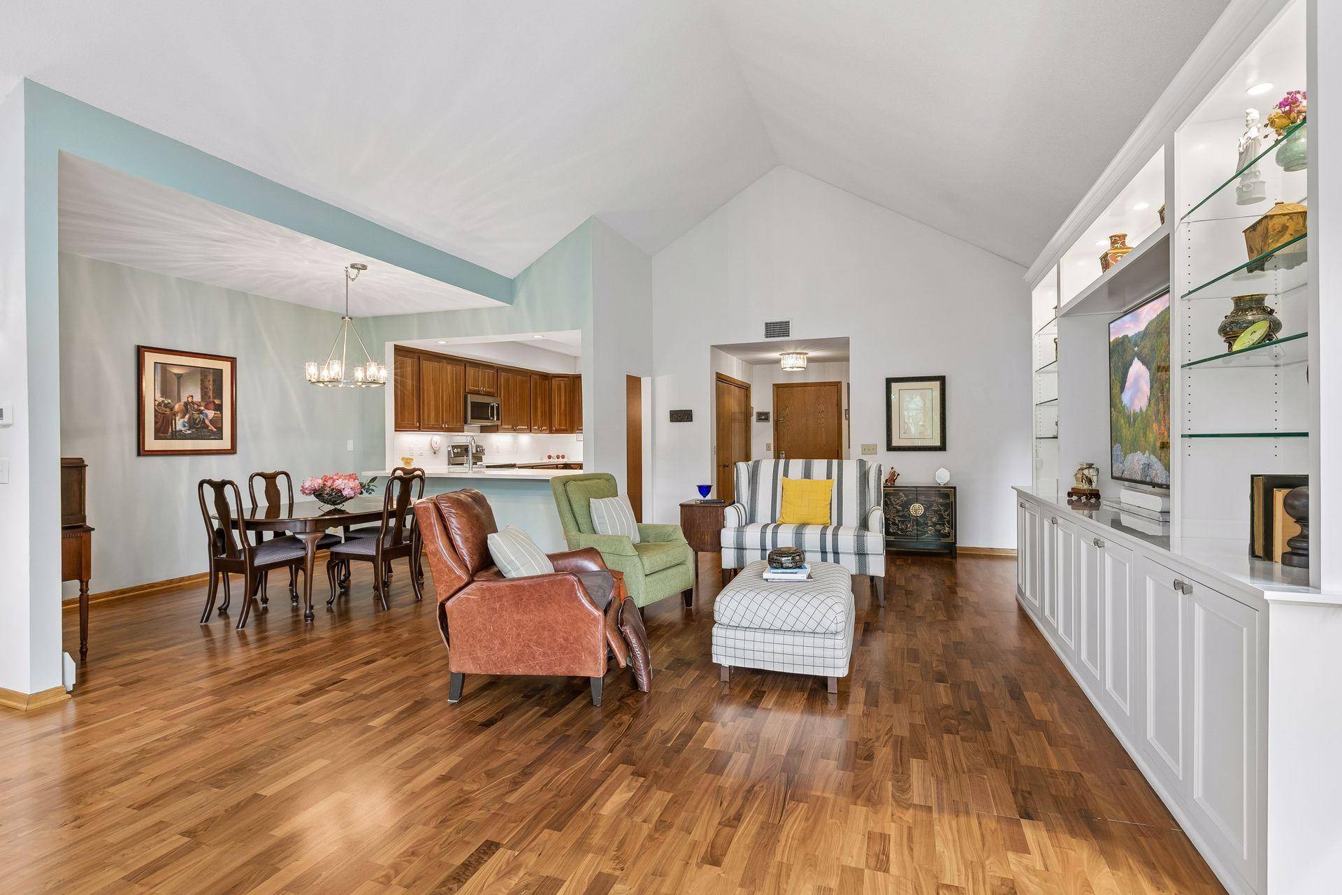 1830 Eagle Ridge DR #3001, Mendota Heights, MN 55118