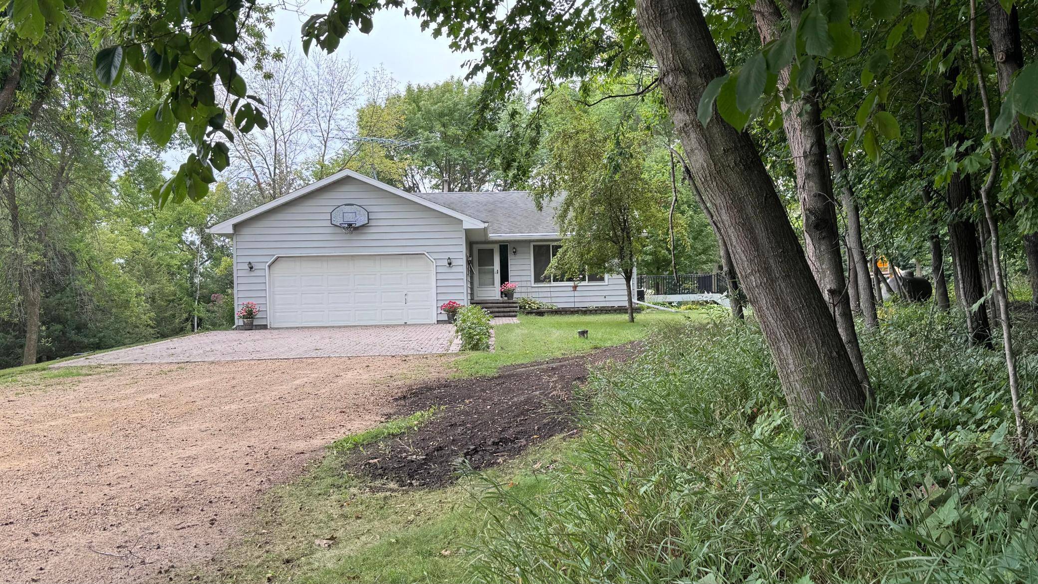 301 Myrick ST, Le Sueur, MN 56058