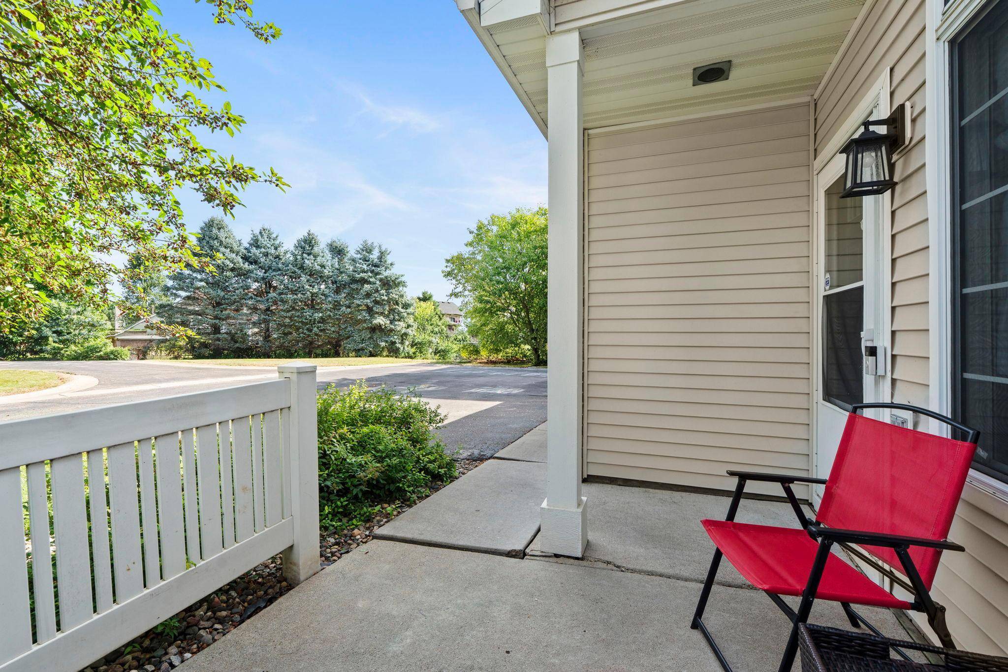 624 Tamarack TRL #1008, Farmington, MN 55024