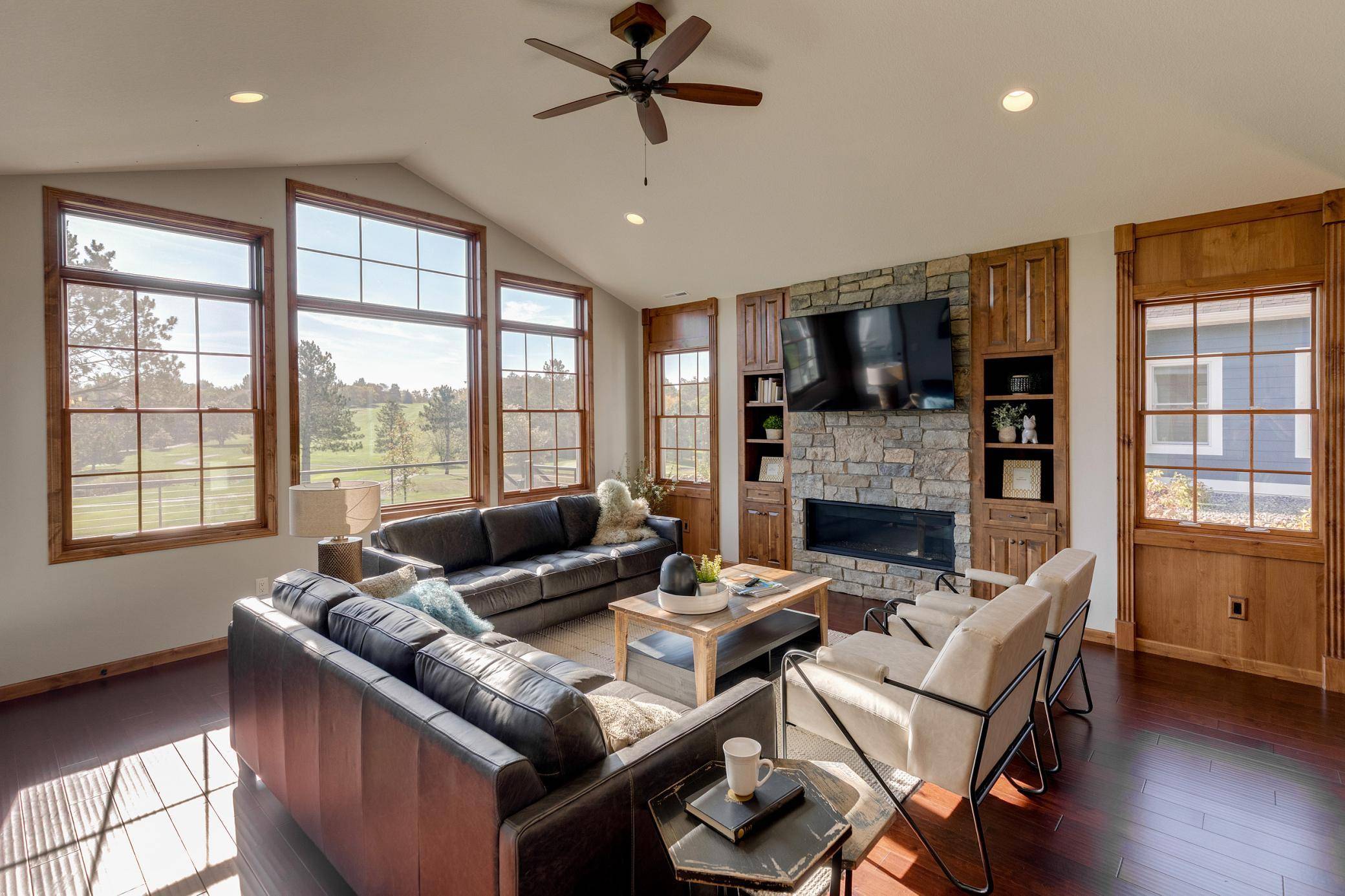 7866 Chickasaw CIR, Pequot Lakes, MN 56472
