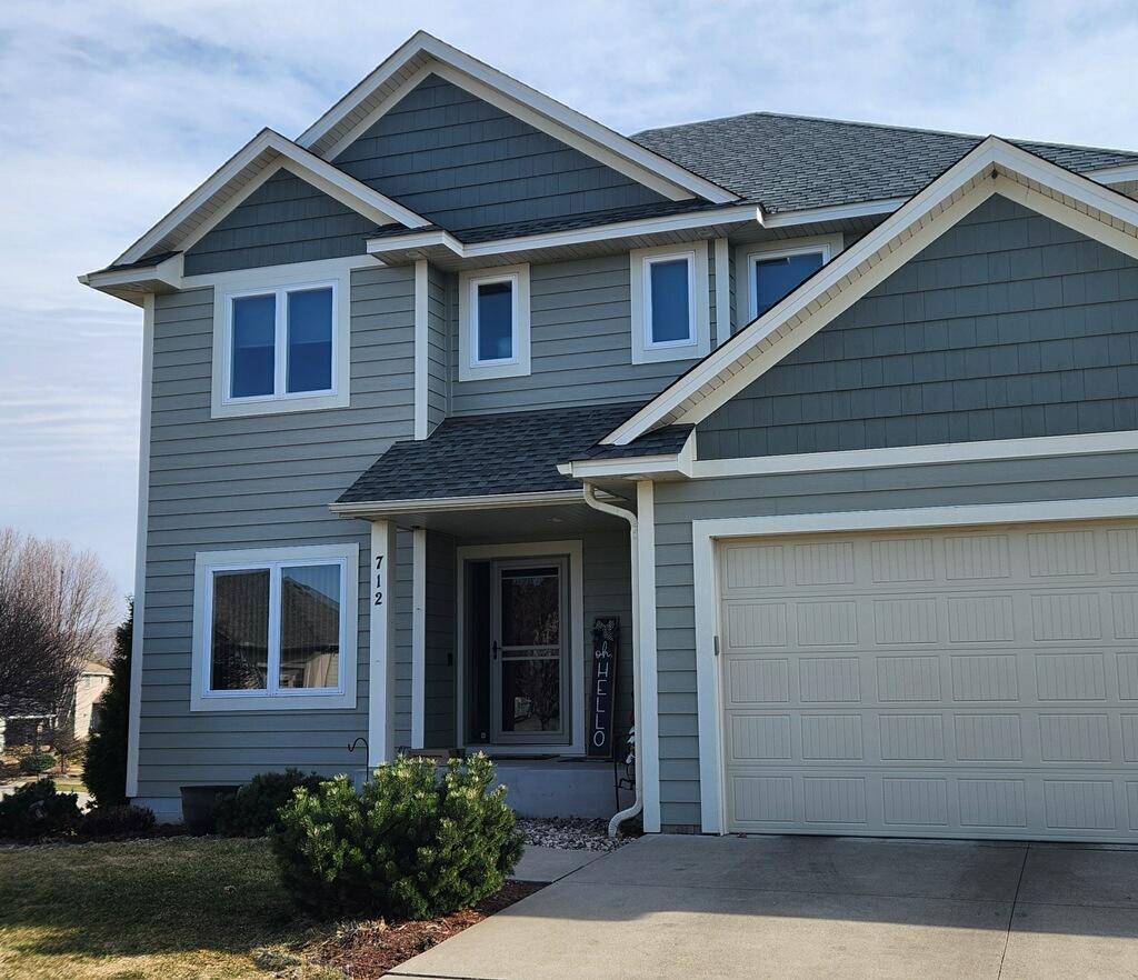 712 Heritage TRL NE, New Prague, MN 56071