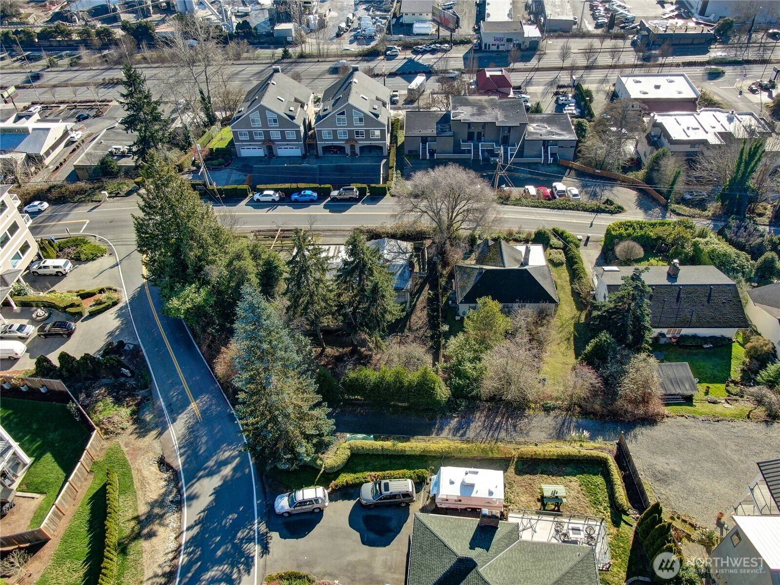 6330 NE 181st ST, Kenmore, WA 98028