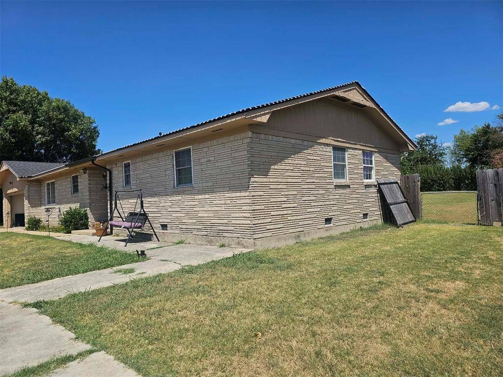 111 Hazelwood ST, Davis, OK 73030