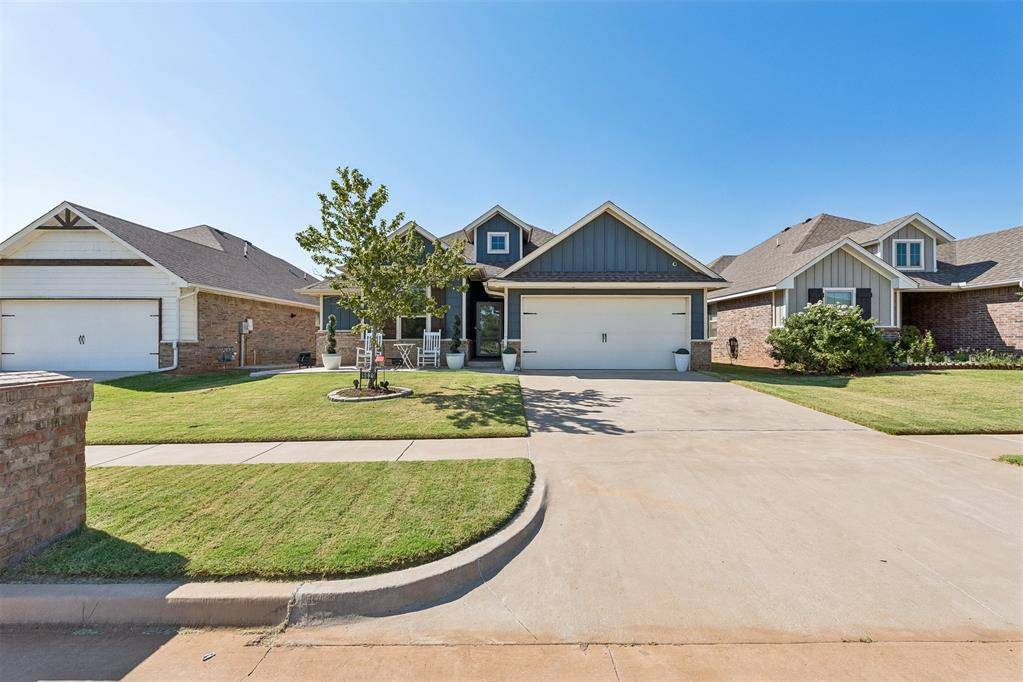 9020 NW 119th ST, Yukon, OK 73099