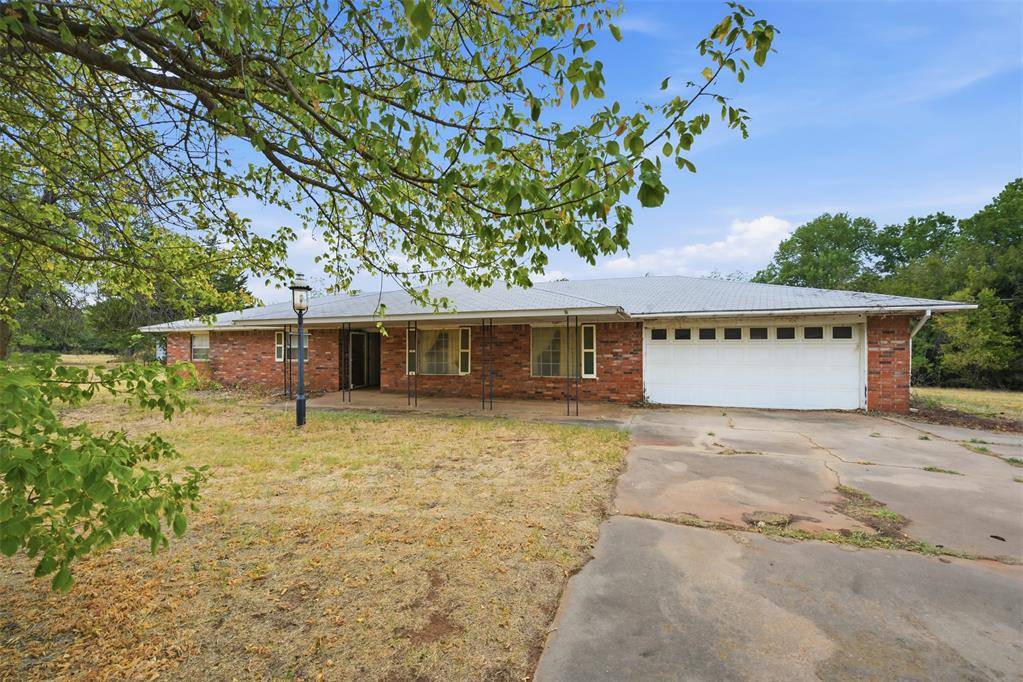 724 NE Blugil DR, Piedmont, OK 73078