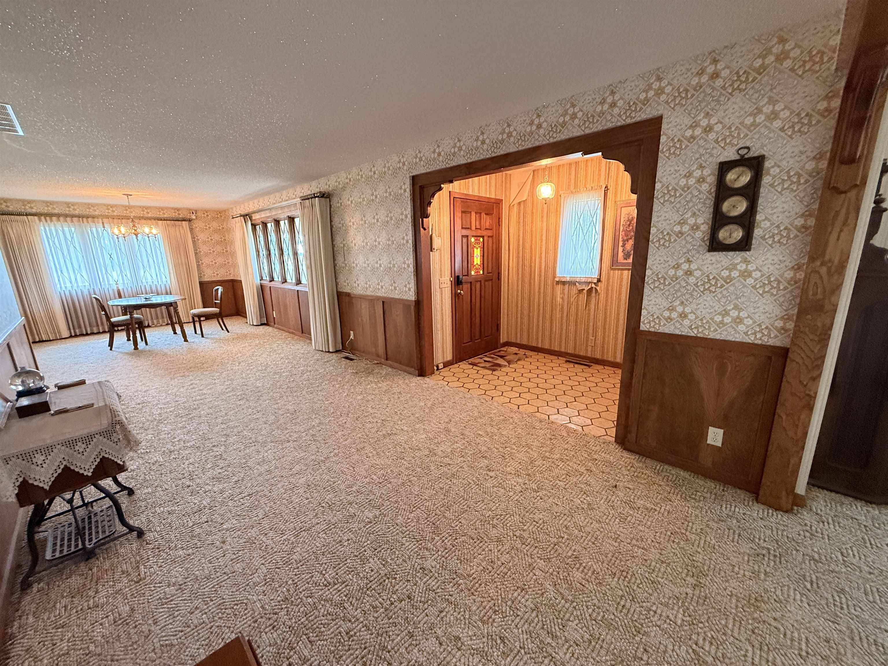 616 W US Hwy 160, Harper, KS 67058