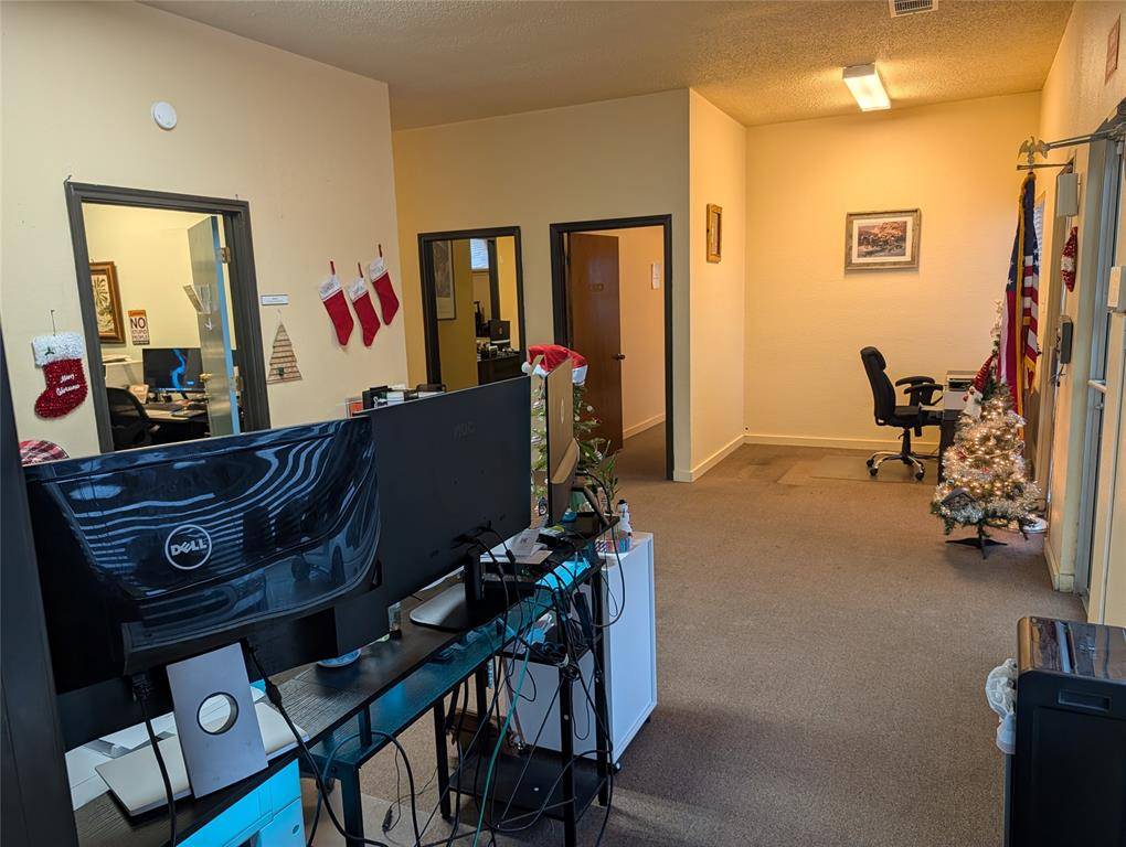 1424 S 3rd Street, Mabank, TX 75147