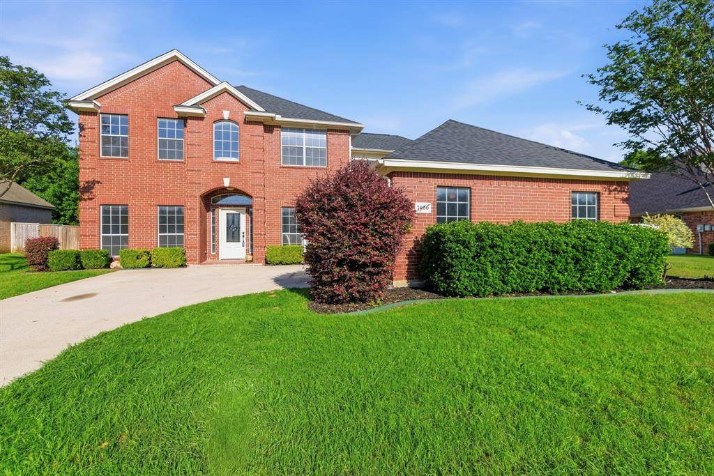 7000 Winthorp Drive, Arlington, TX 76001