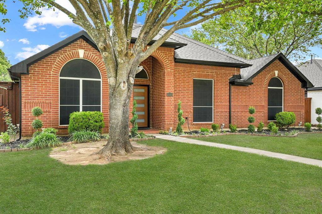 1040 Essex Drive, Cedar Hill, TX 75104