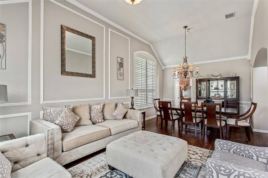 5916 Mossbrook Trail, Dallas, TX 75252