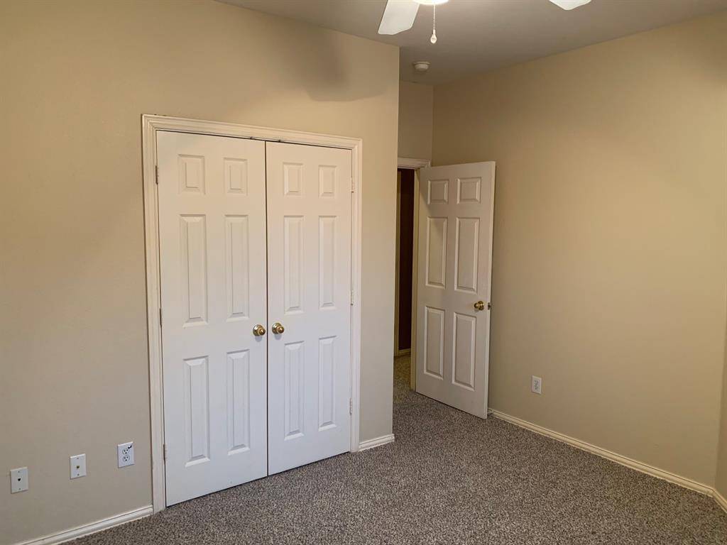 1709 Copper Leaf Drive, Corinth, TX 76210