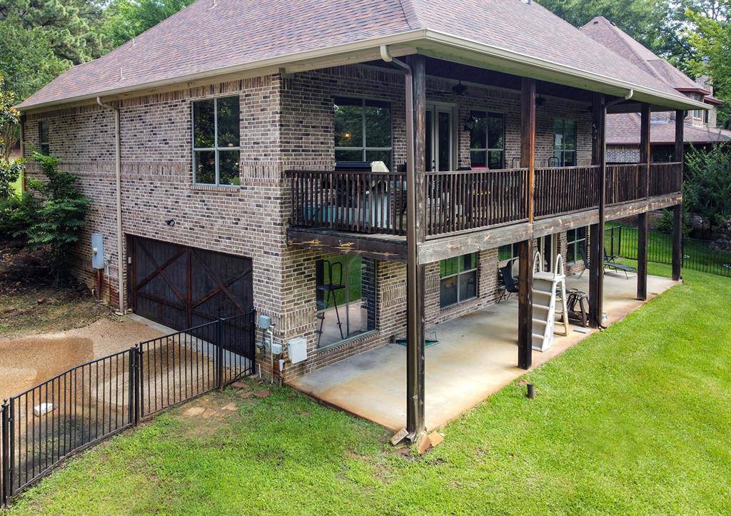 5200 Bayshore Drive, Athens, TX 75752