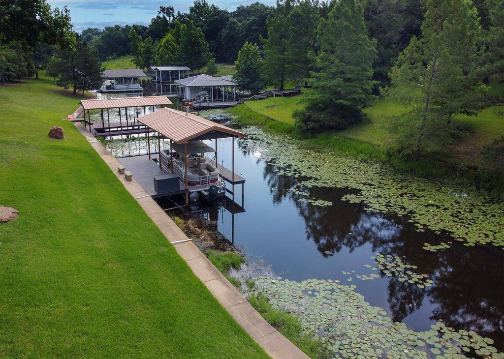 5200 Bayshore Drive, Athens, TX 75752