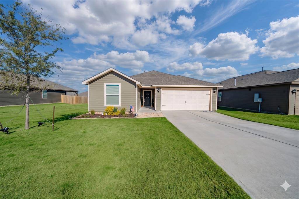 13608 Beaverhead Street, Ponder, TX 76259