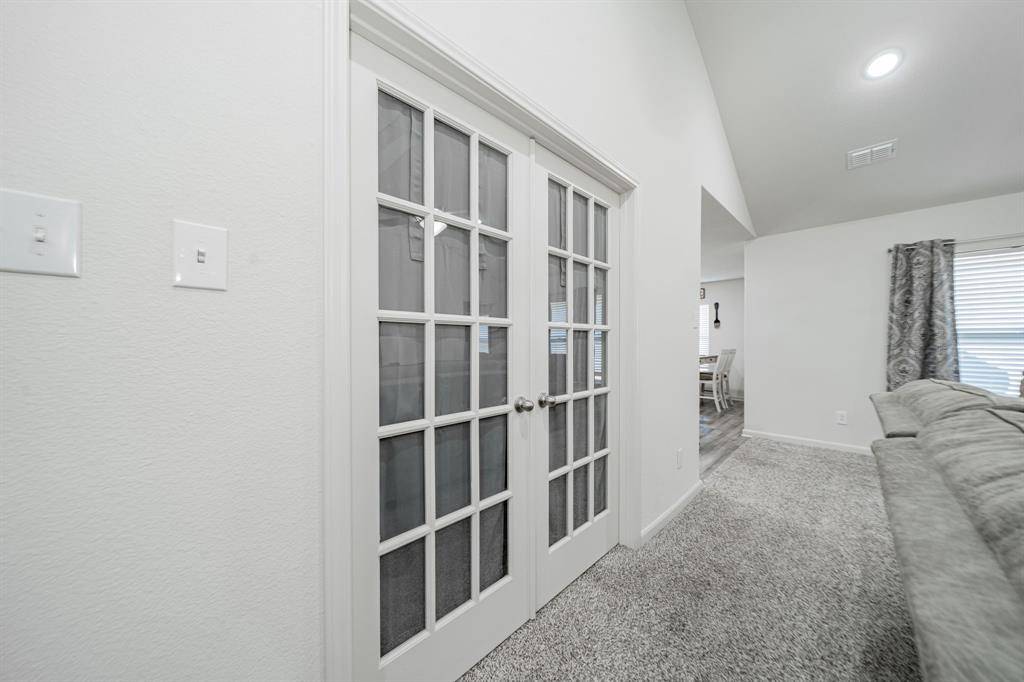 13608 Beaverhead Street, Ponder, TX 76259