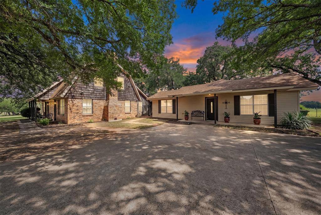 1016 County Road 314, Cleburne, TX 76031