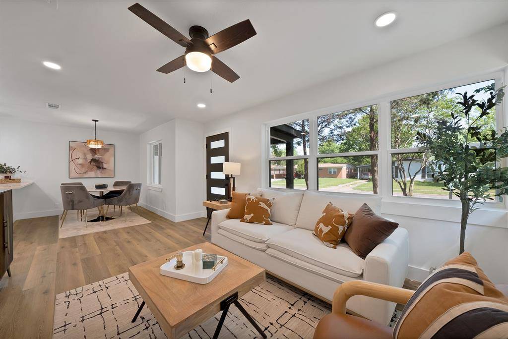 2926 Hillglenn Road, Dallas, TX 75228