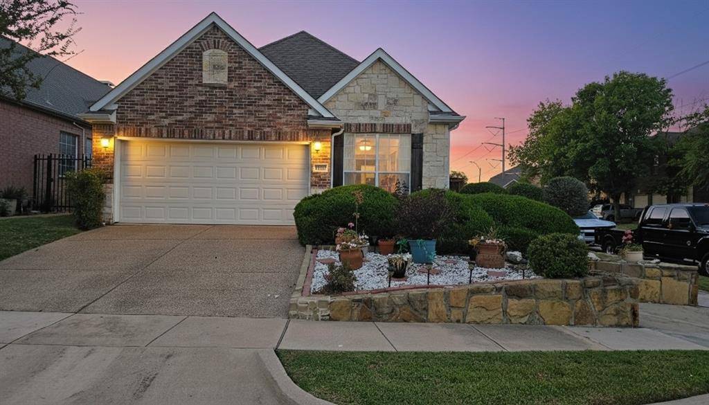 8207 Persimmon Street, Irving, TX 75063