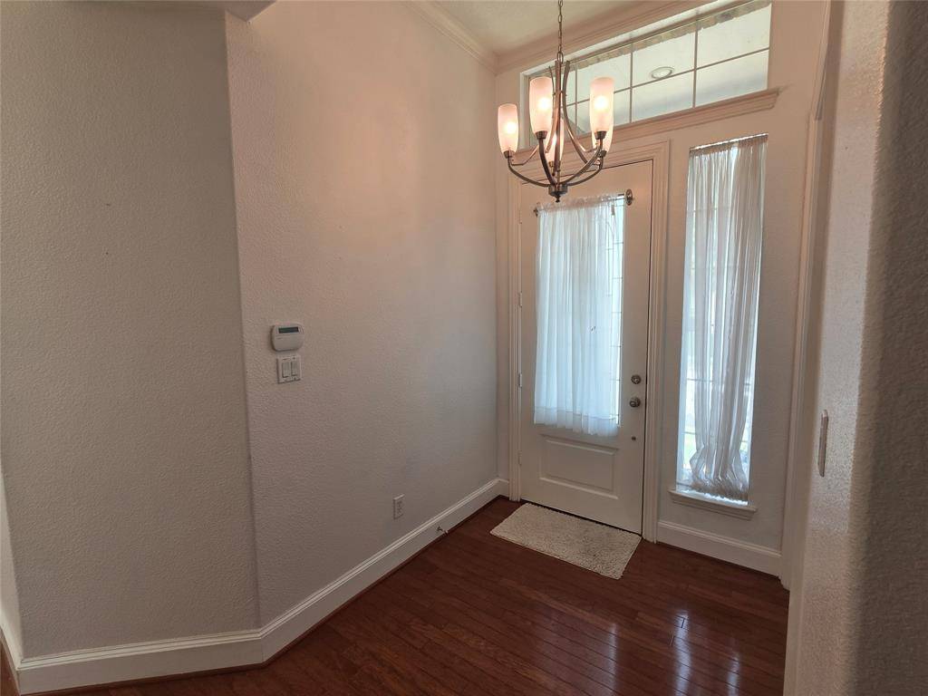 8207 Persimmon Street, Irving, TX 75063