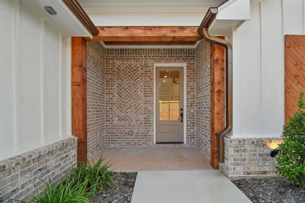 9244 Villas Court, Tyler, TX 75703