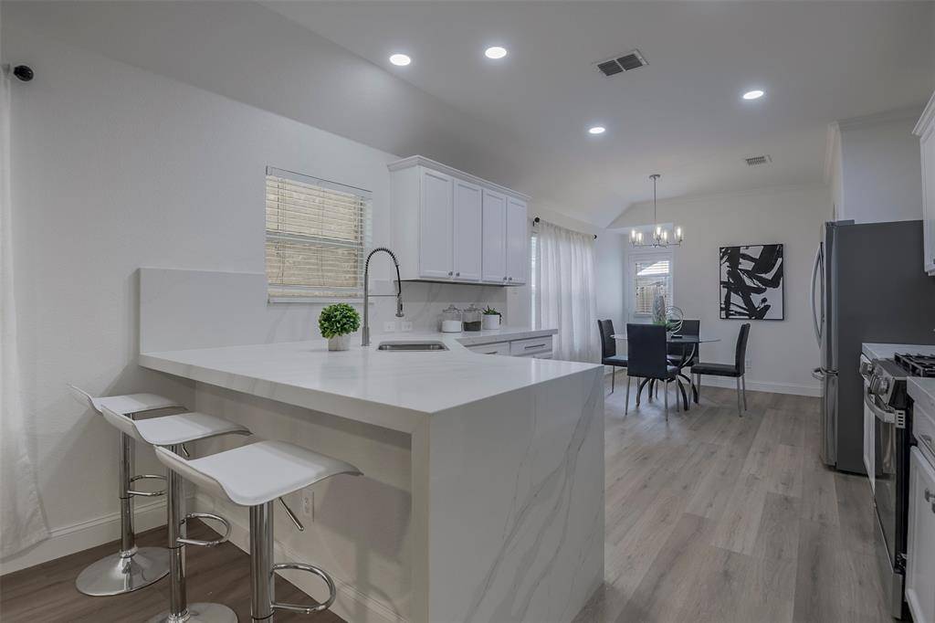 2828 Houston Wood Drive, Fort Worth, TX 76244
