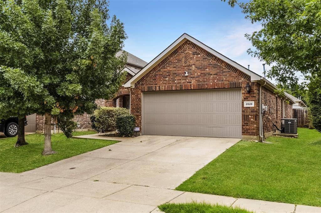 2828 Houston Wood Drive, Fort Worth, TX 76244
