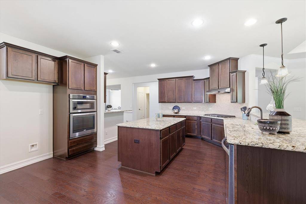 2554 Luna Vista Lane, Frisco, TX 75036