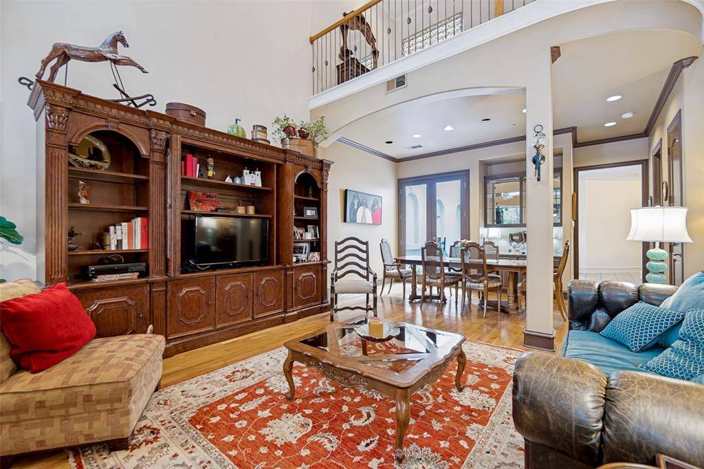 7411 Inwood Road, Dallas, TX 75209