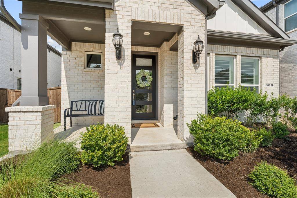 10659 Downy Cup Drive, Frisco, TX 75035