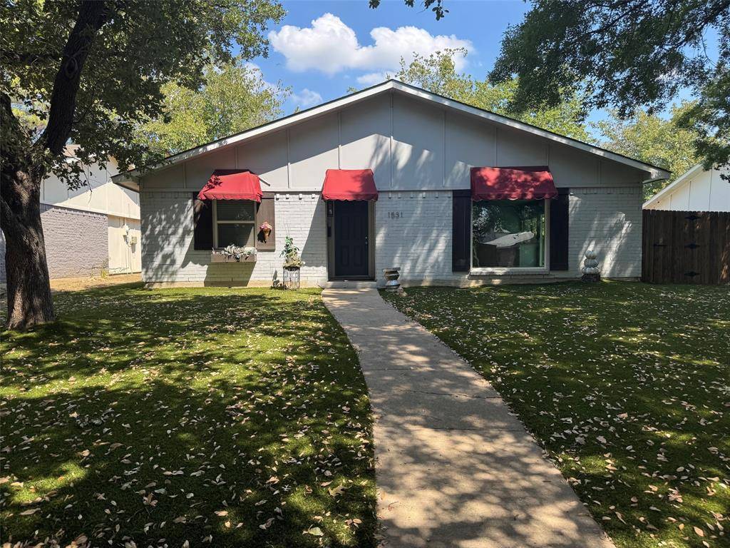 1531 Camelia Drive, Lewisville, TX 75067