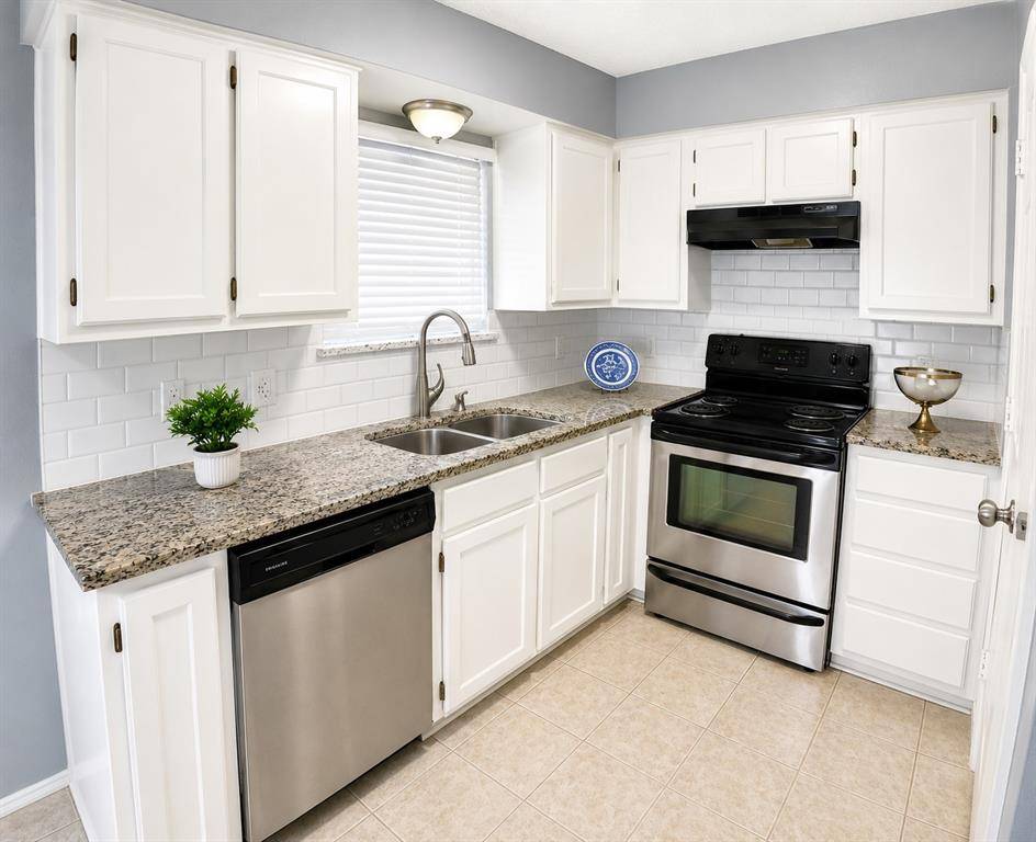 289 Casie Court, Denton, TX 76207