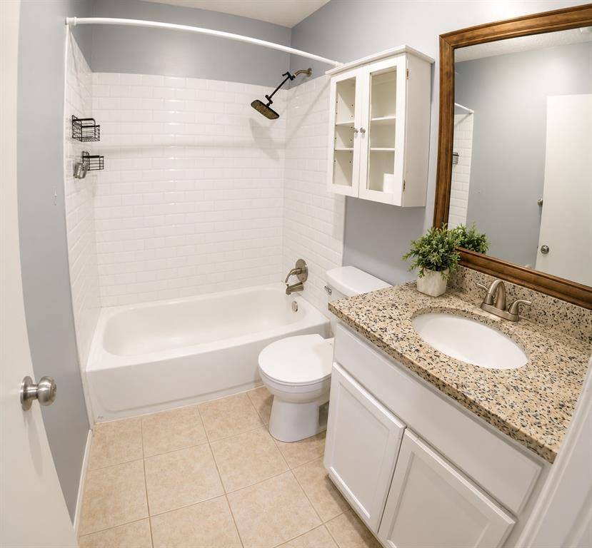 289 Casie Court, Denton, TX 76207