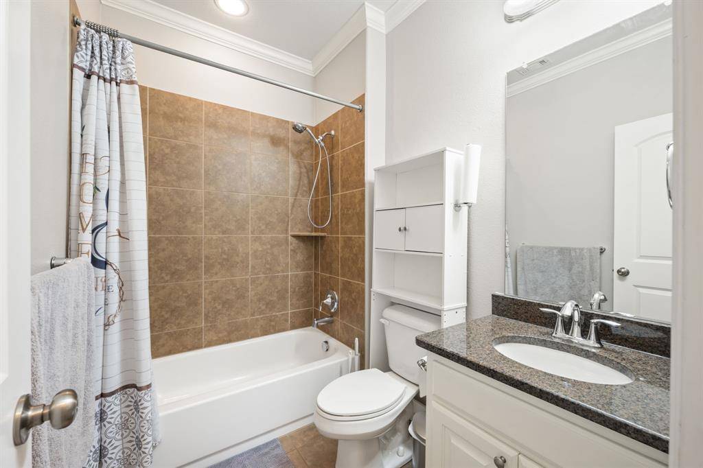 2528 Louis Lane, Lewisville, TX 75056