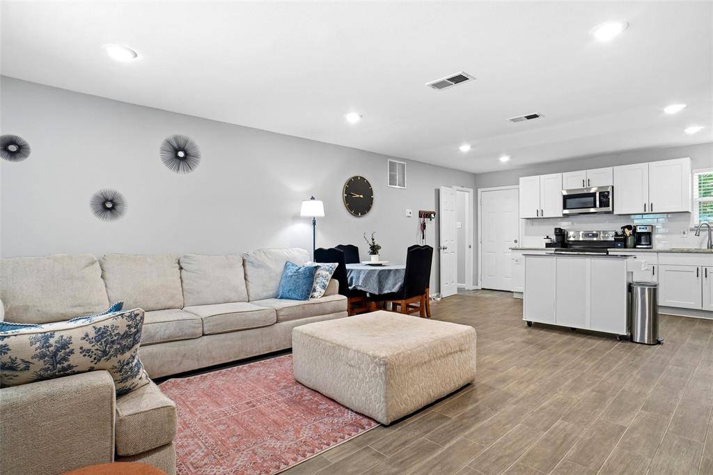 436 Arthur Drive, Hurst, TX 76053