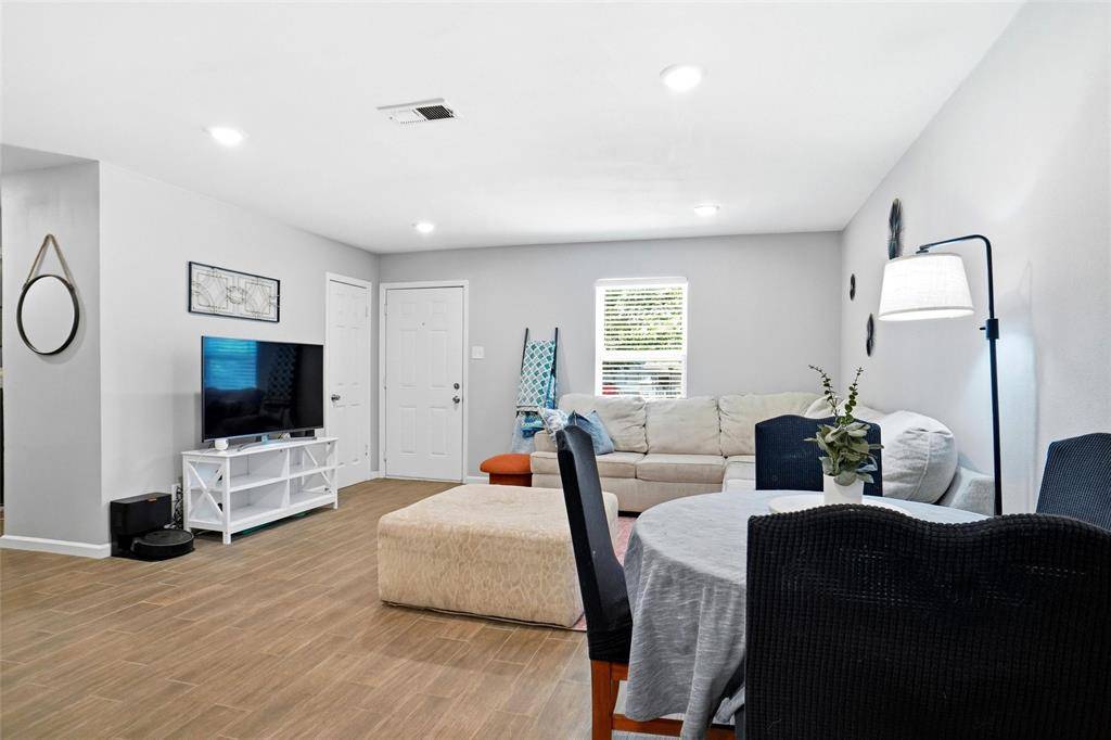 436 Arthur Drive, Hurst, TX 76053