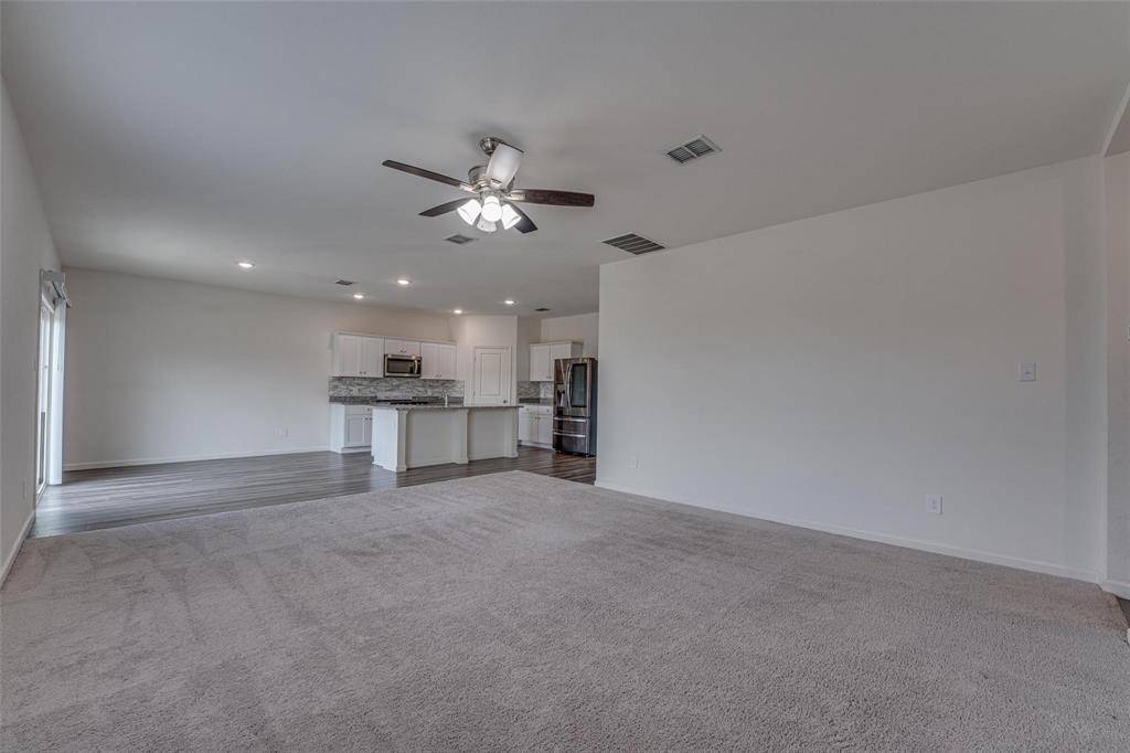 767 Camden Drive, Lavon, TX 75166