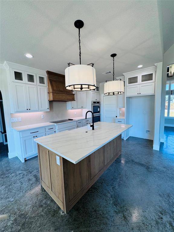 1016 Arbor Vista Drive, Azle, TX 76020