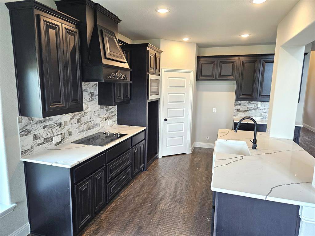 2705 Silo Lane, Van Alstyne, TX 75495