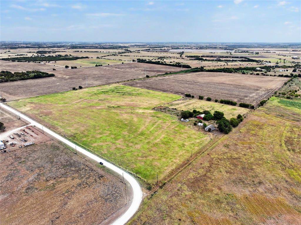 272 HCR-3106, Abbott, TX 76621