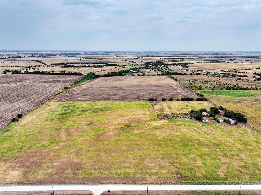 272 HCR-3106, Abbott, TX 76621