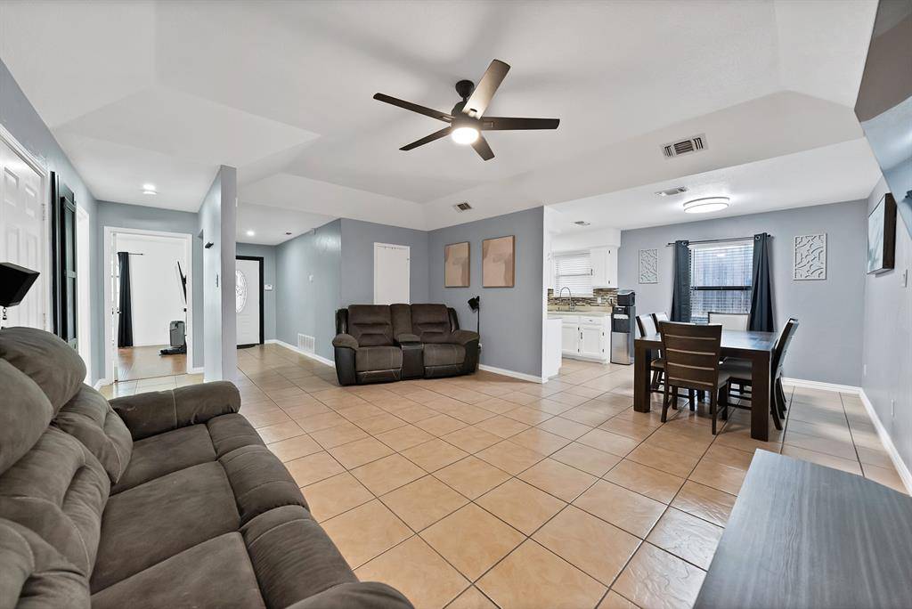 2961 Roosevelt Avenue, Fort Worth, TX 76106